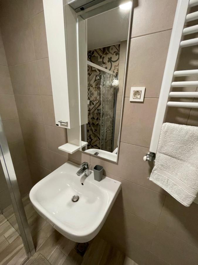Neva Apartment Belgrado Esterno foto