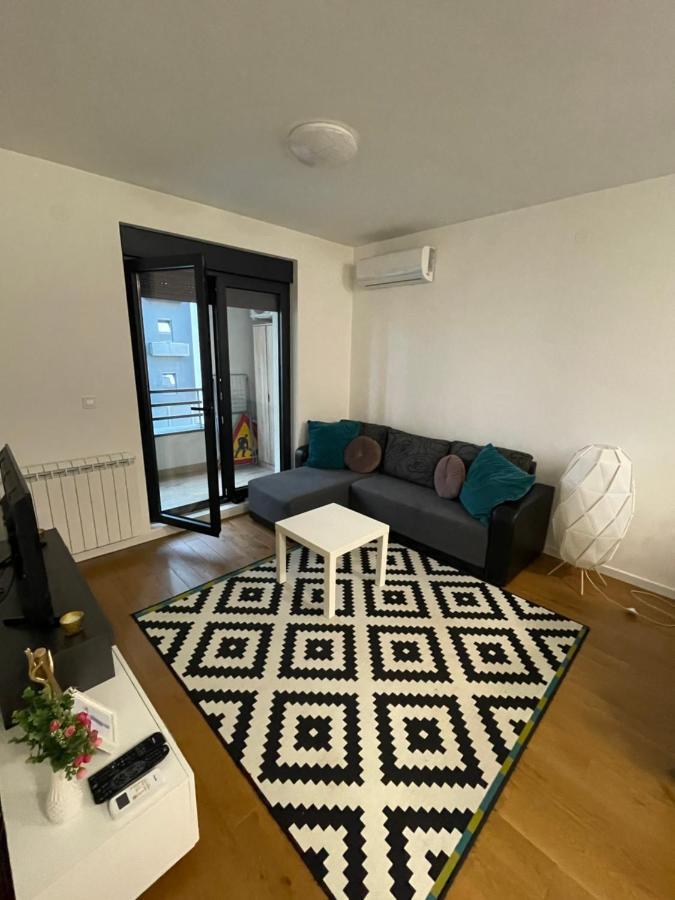 Neva Apartment Belgrado Esterno foto